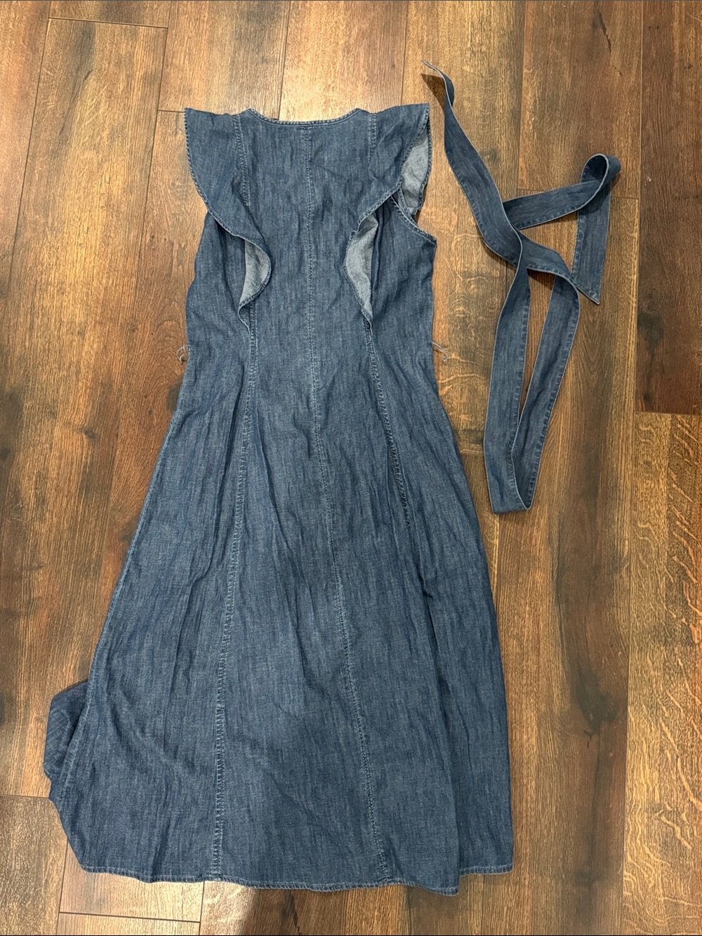 LOFT Chambray Denim Maxi Dress in Blue with Tie Waist nwot size 4 - Picture 6 of 12